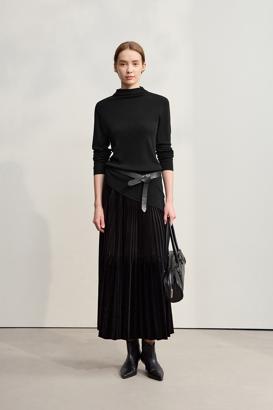 Turtleneck Asymmetric Hem Sweater|AMII-AMII.com