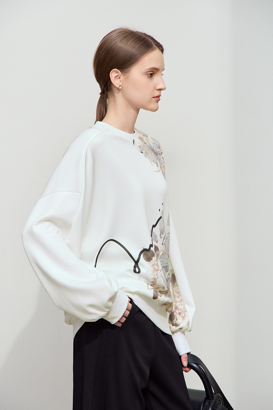 Floral Letter Printed Sweatshirt