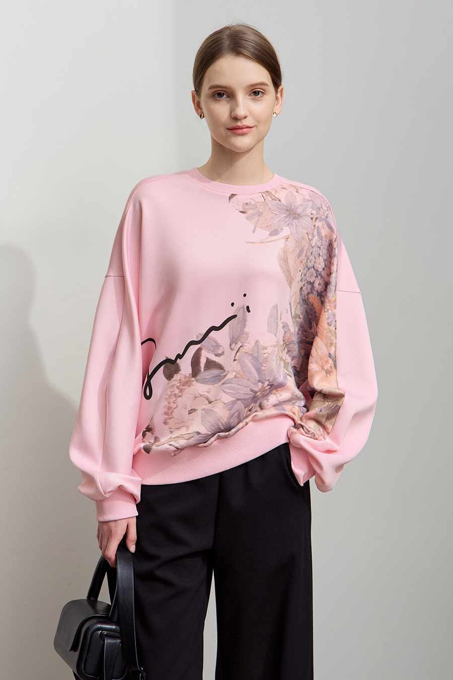 Floral Letter Printed Sweatshirt