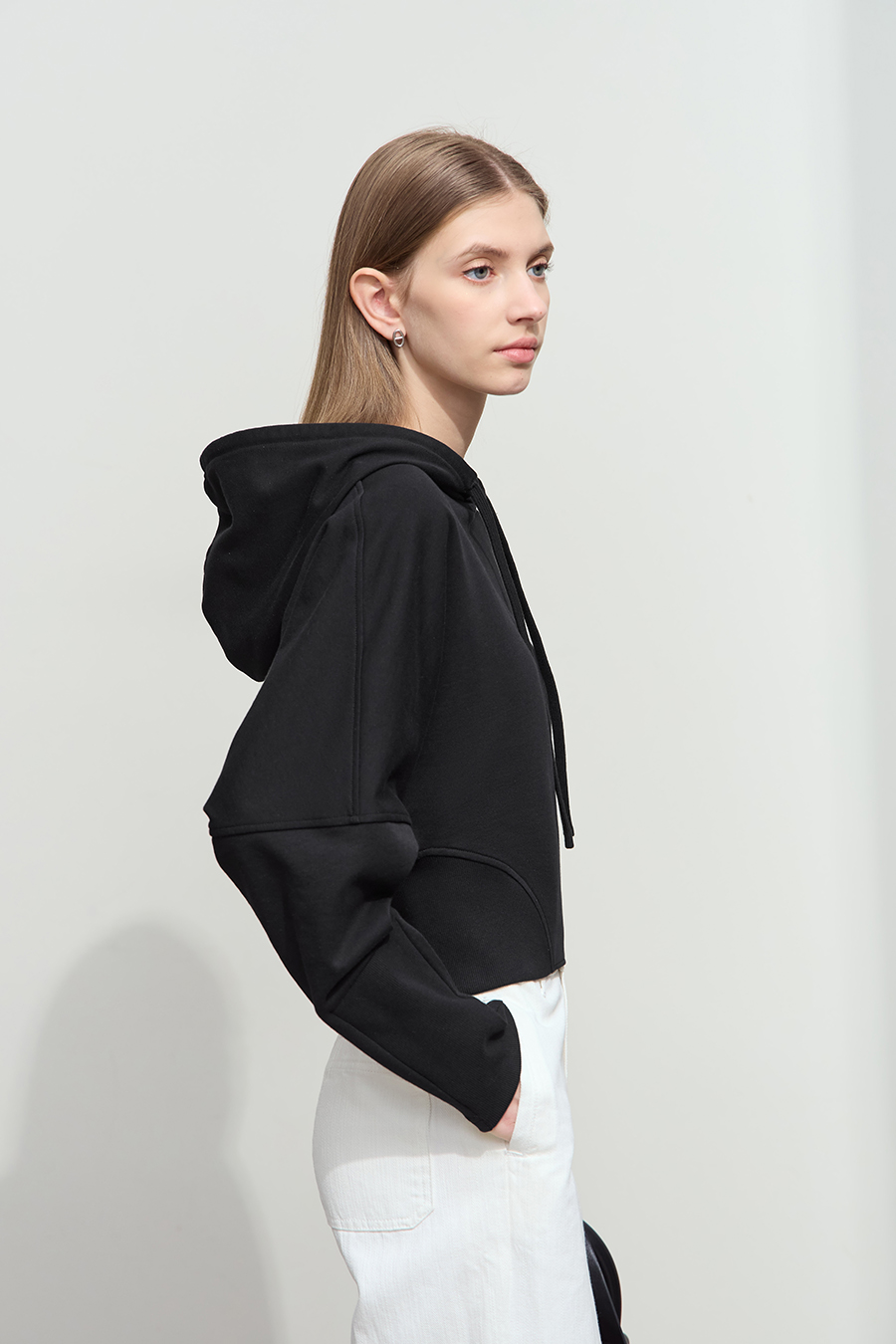 Hooded Embroidered Short Hoodie|AMII-AMII.com