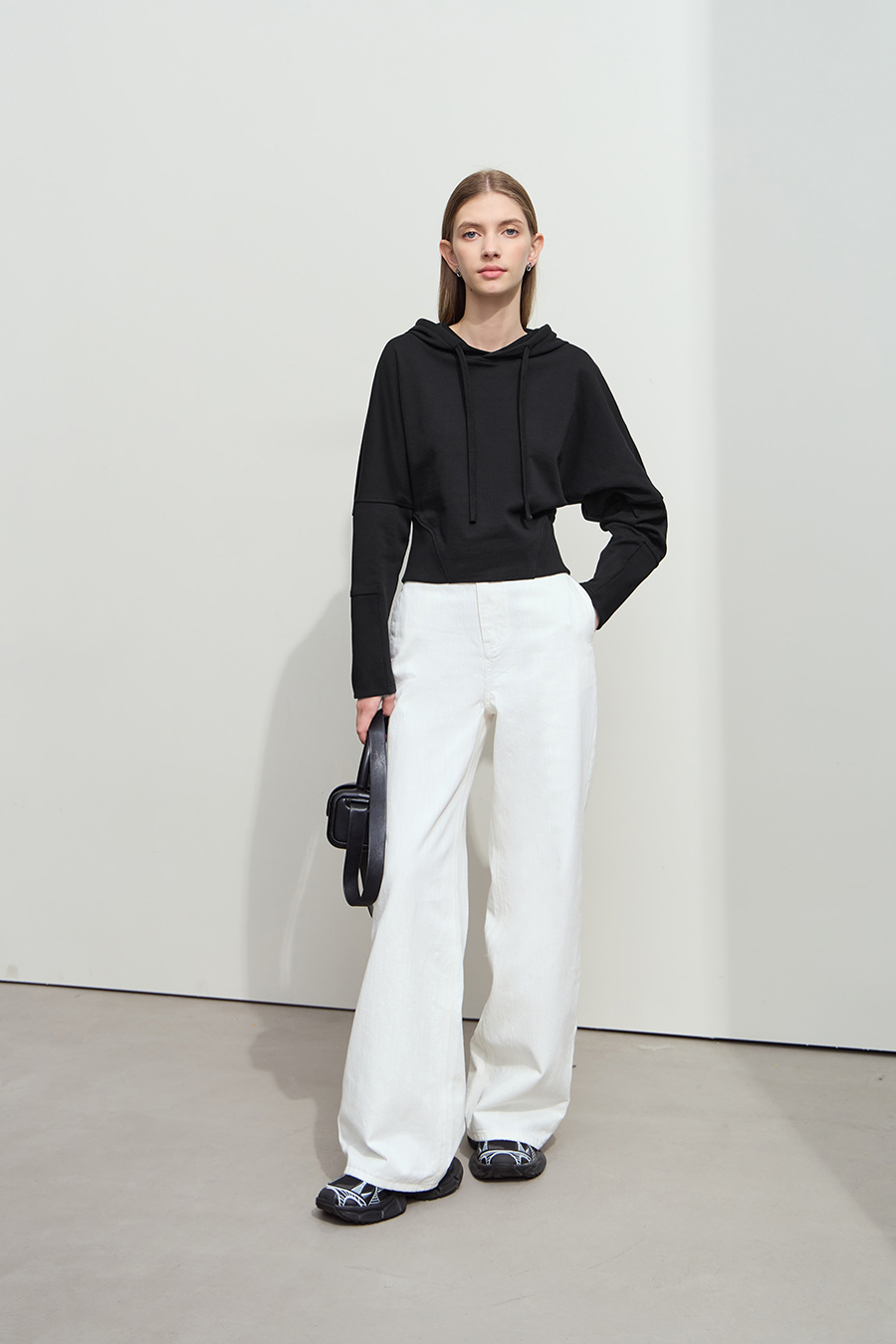 Hooded Embroidered Short Hoodie|AMII-AMII.com