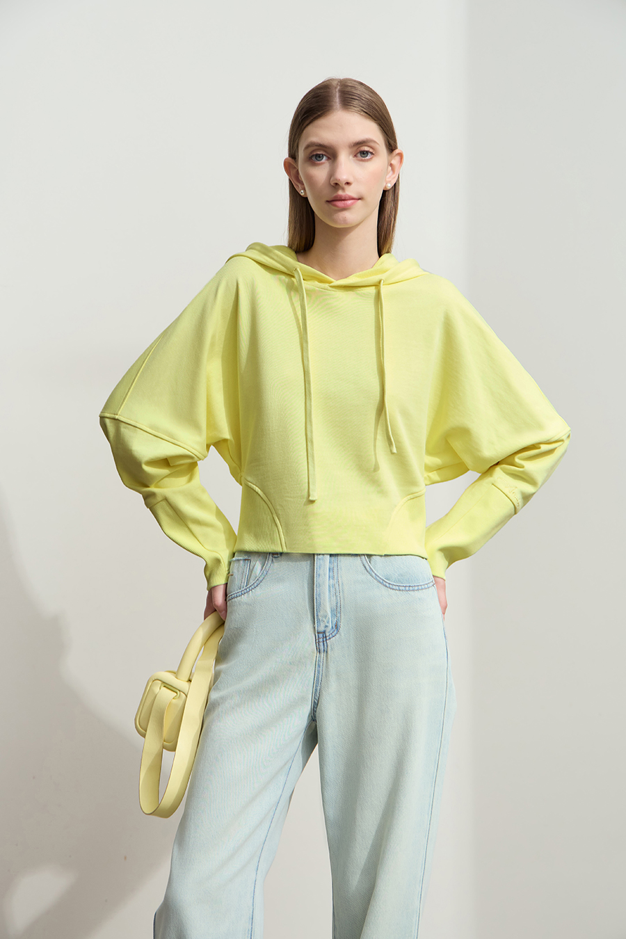 Hooded Embroidered Short Hoodie|AMII-AMII.com