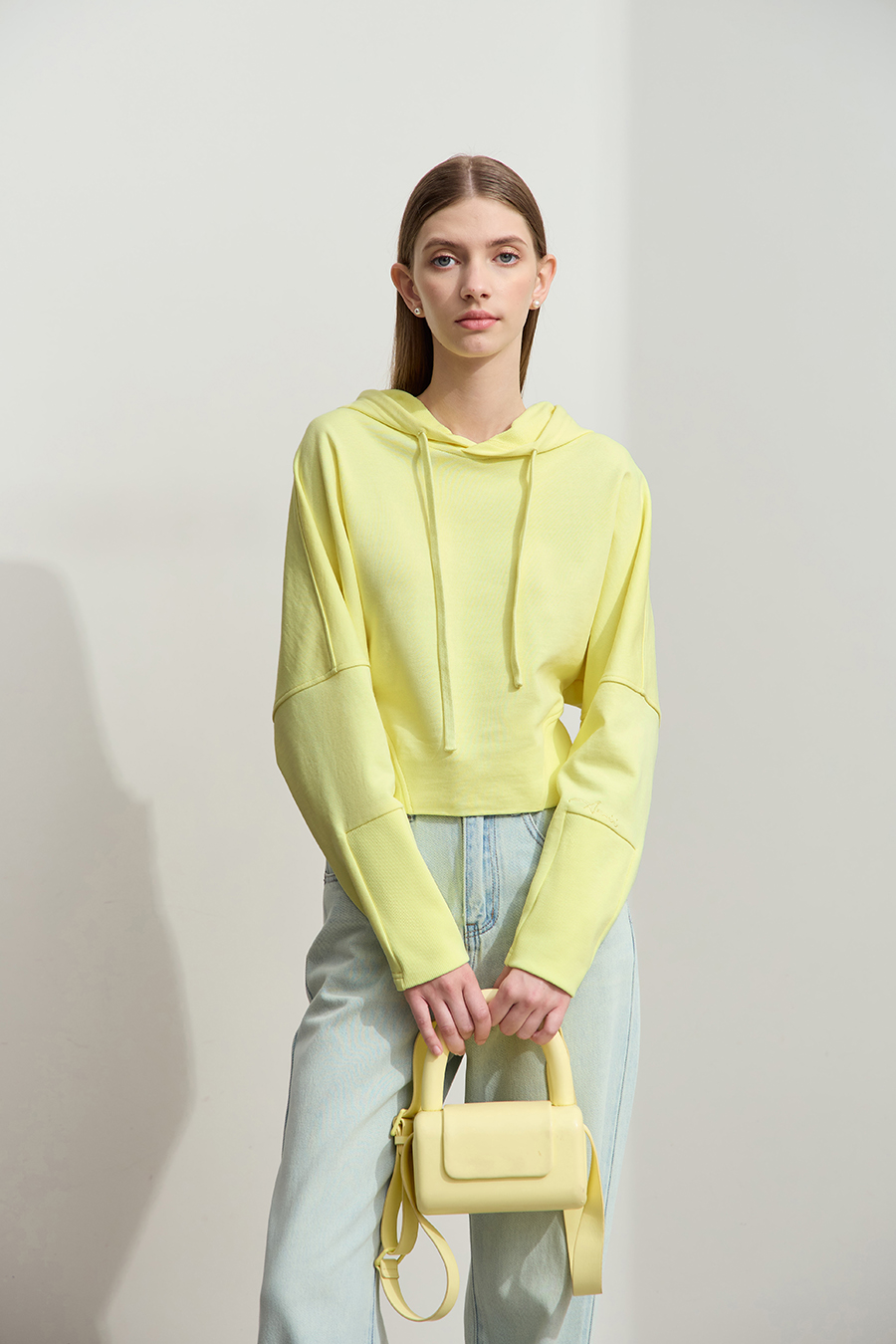 Hooded Embroidered Short Hoodie|AMII-AMII.com