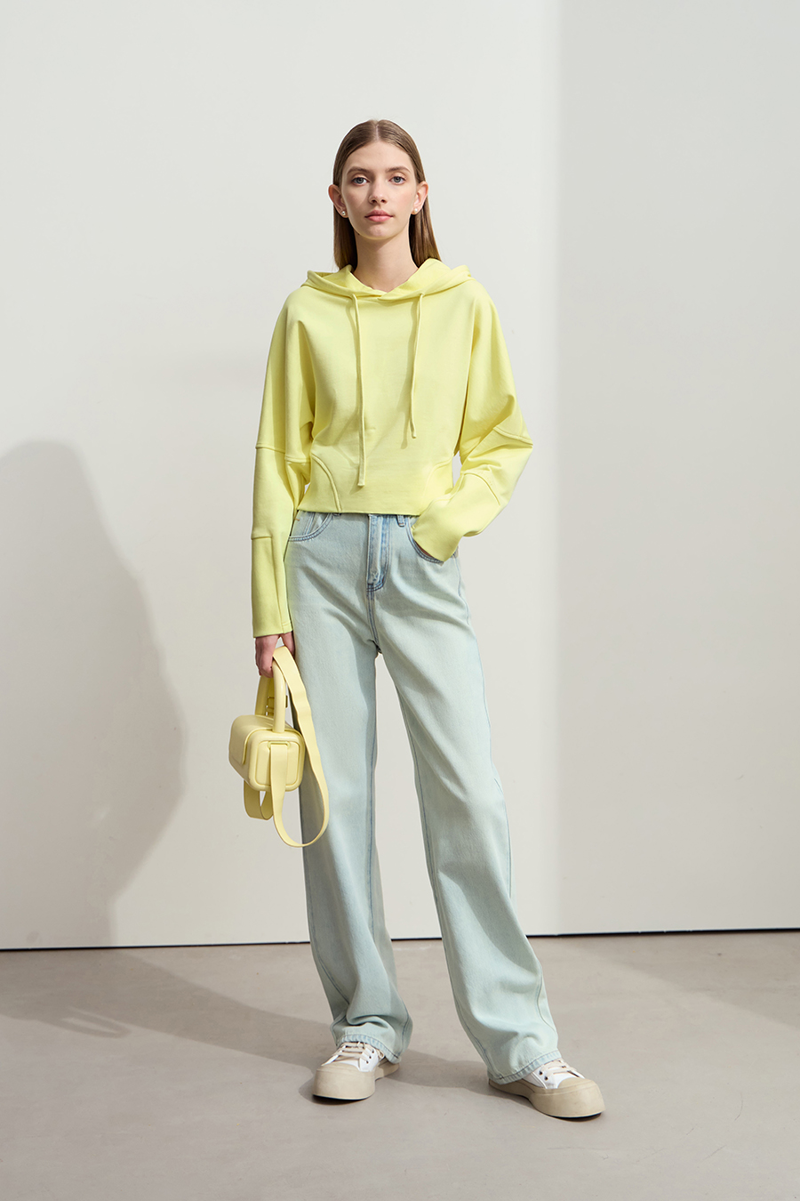 Hooded Embroidered Short Hoodie|AMII-AMII.com