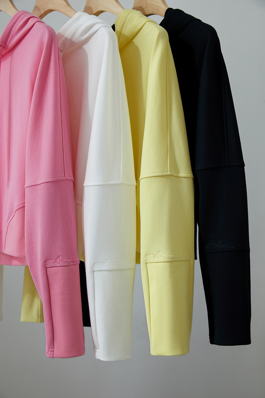 Hooded Embroidered Short Hoodie|AMII-AMII.com