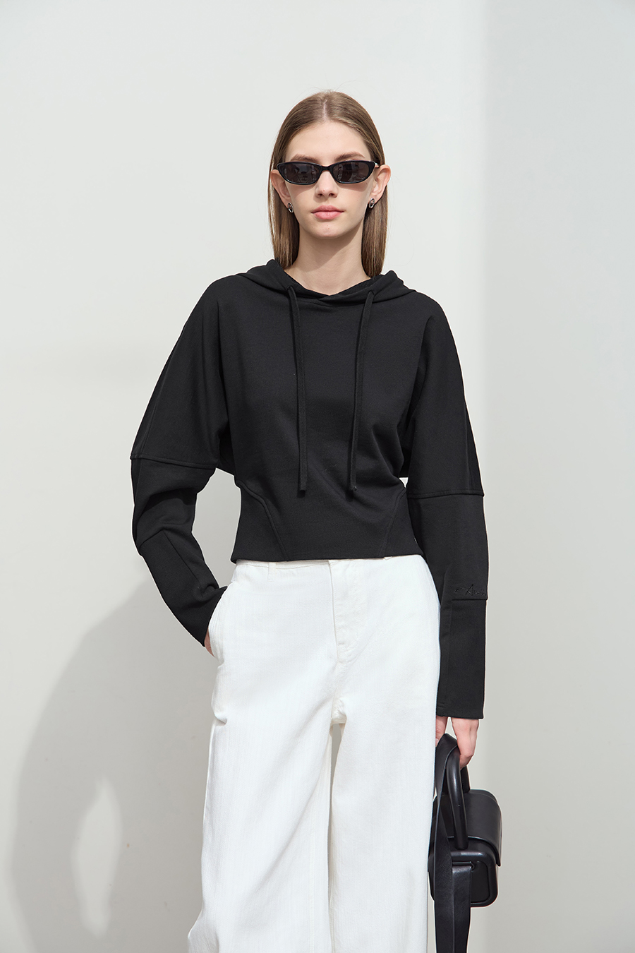 Hooded Embroidered Short Hoodie|AMII-AMII.com