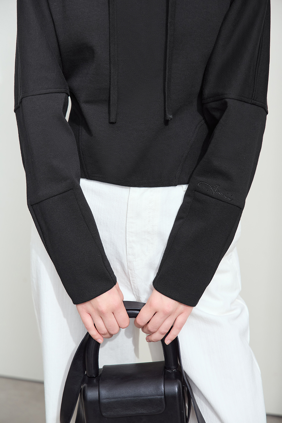 Hooded Embroidered Short Hoodie|AMII-AMII.com