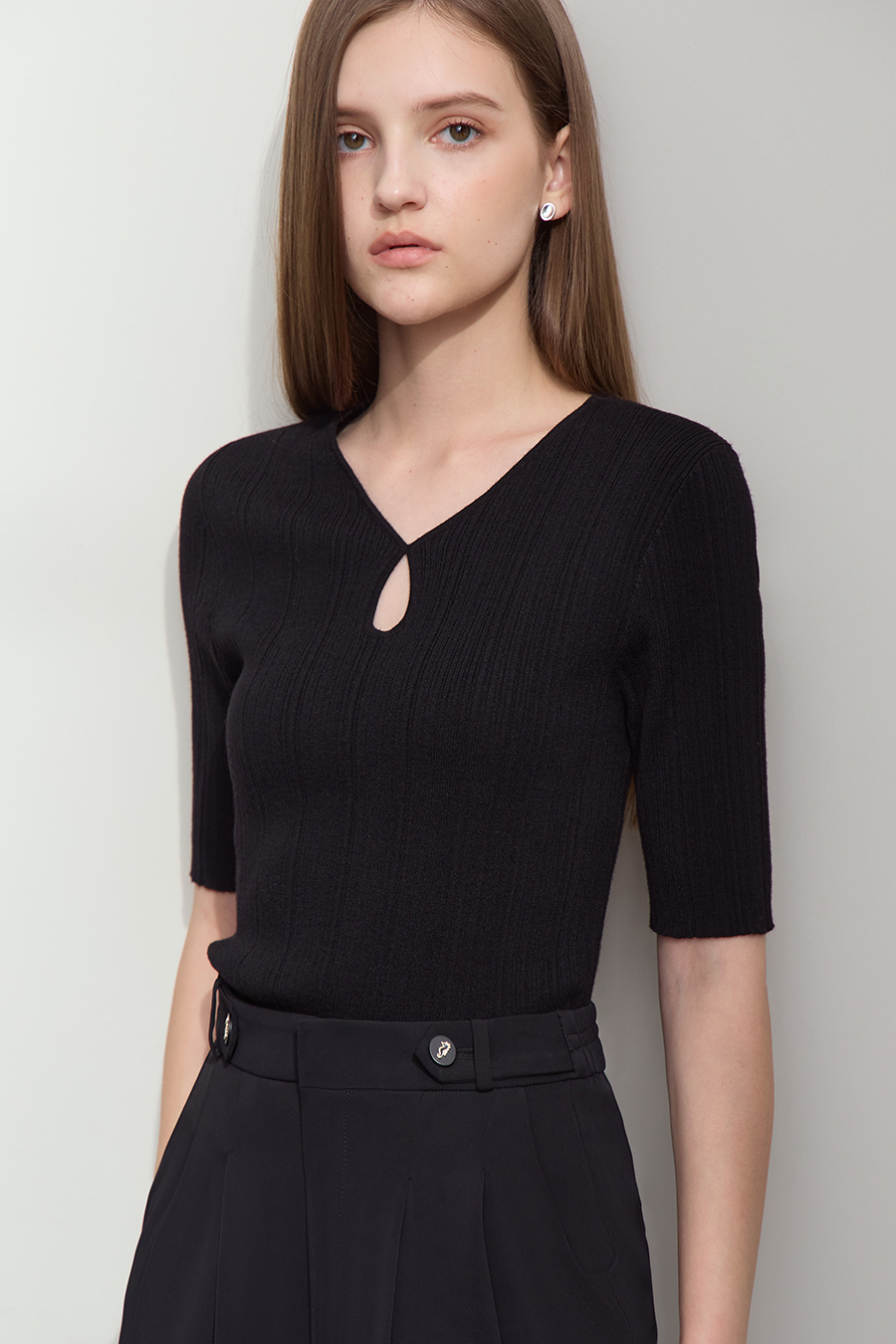 Droplet Neck Mid-sleeve Knit Top