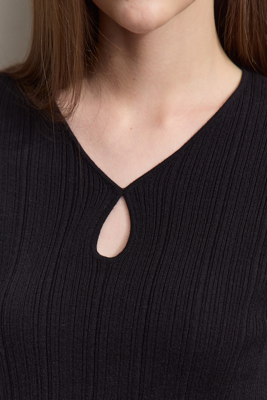 Droplet Neck Mid-sleeve Knit Top