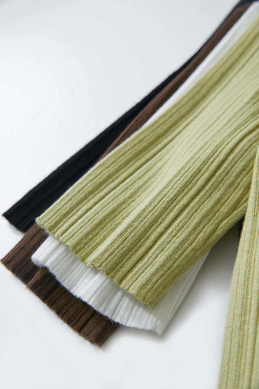 Droplet Neck Mid-sleeve Knit Top