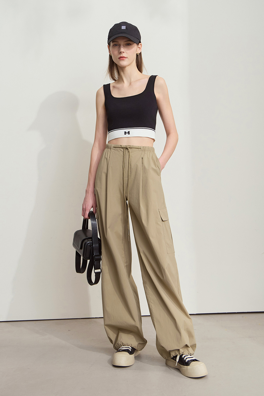 Workwear-style casual trousers|AMII
