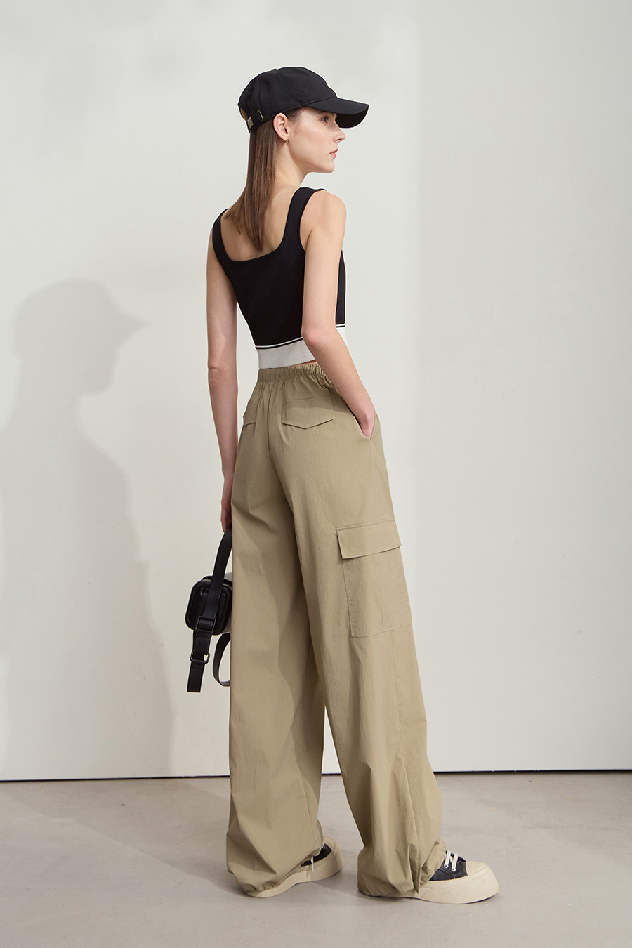 Workwear-style casual trousers|AMII