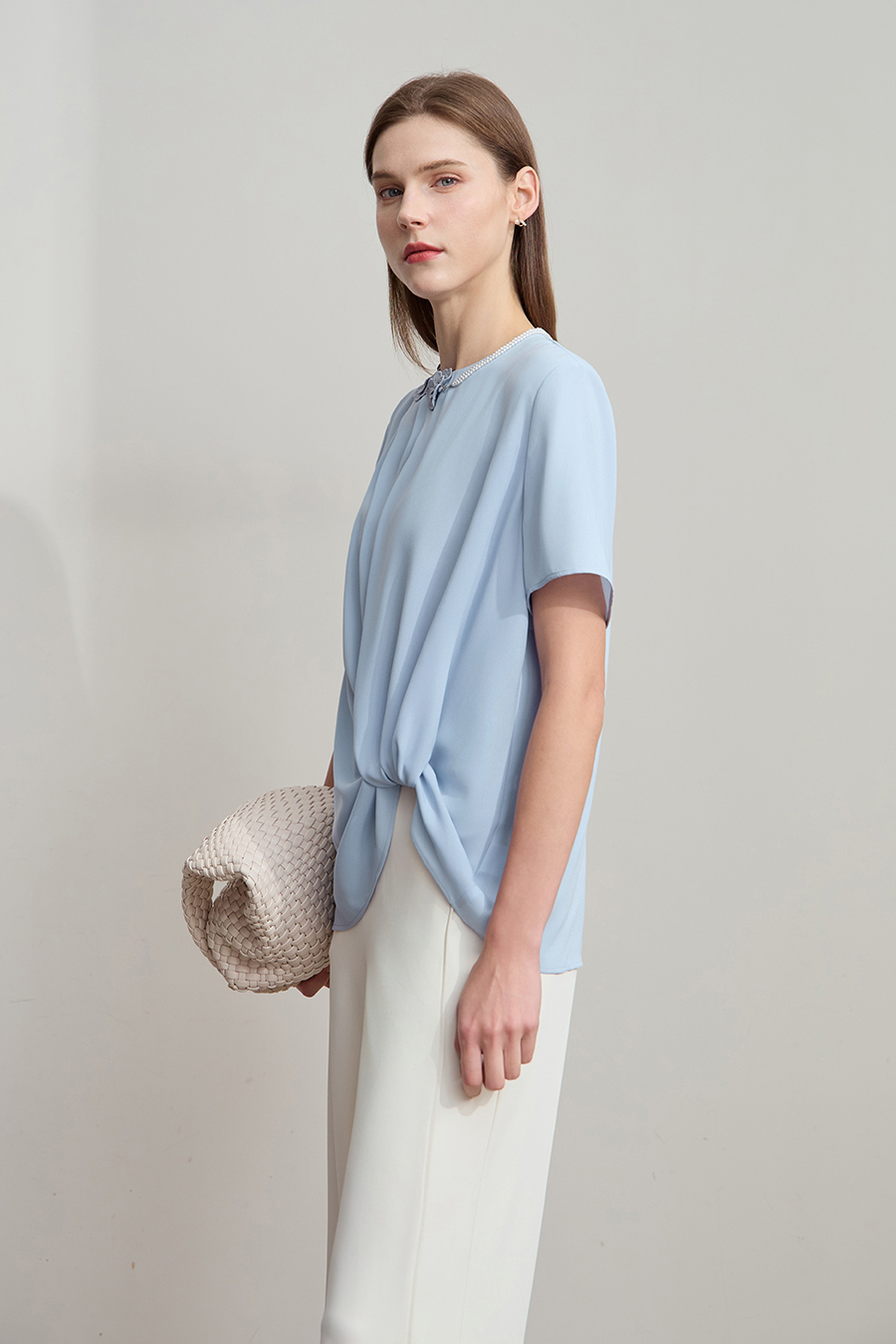 Removable Chain Chiffon Blouse