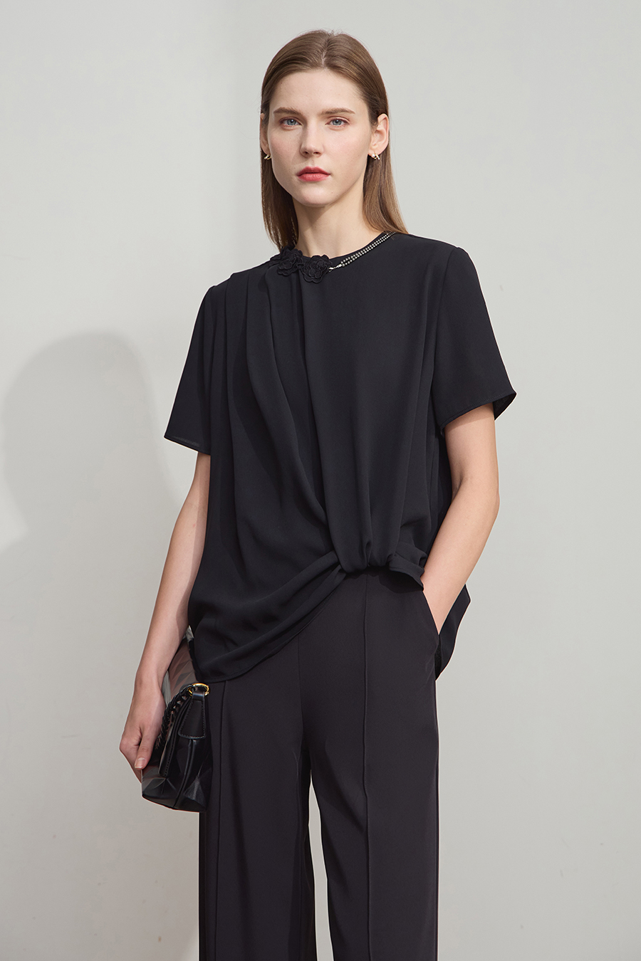 Removable Chain Chiffon Blouse