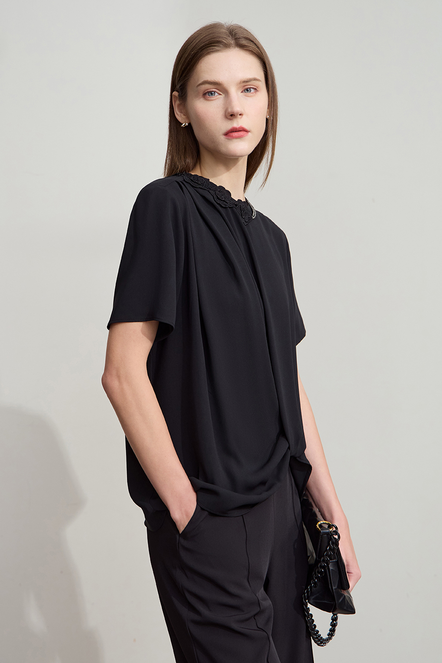 Removable Chain Chiffon Blouse