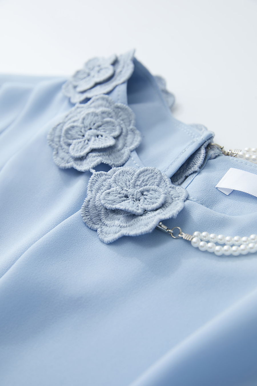 Removable Chain Chiffon Blouse