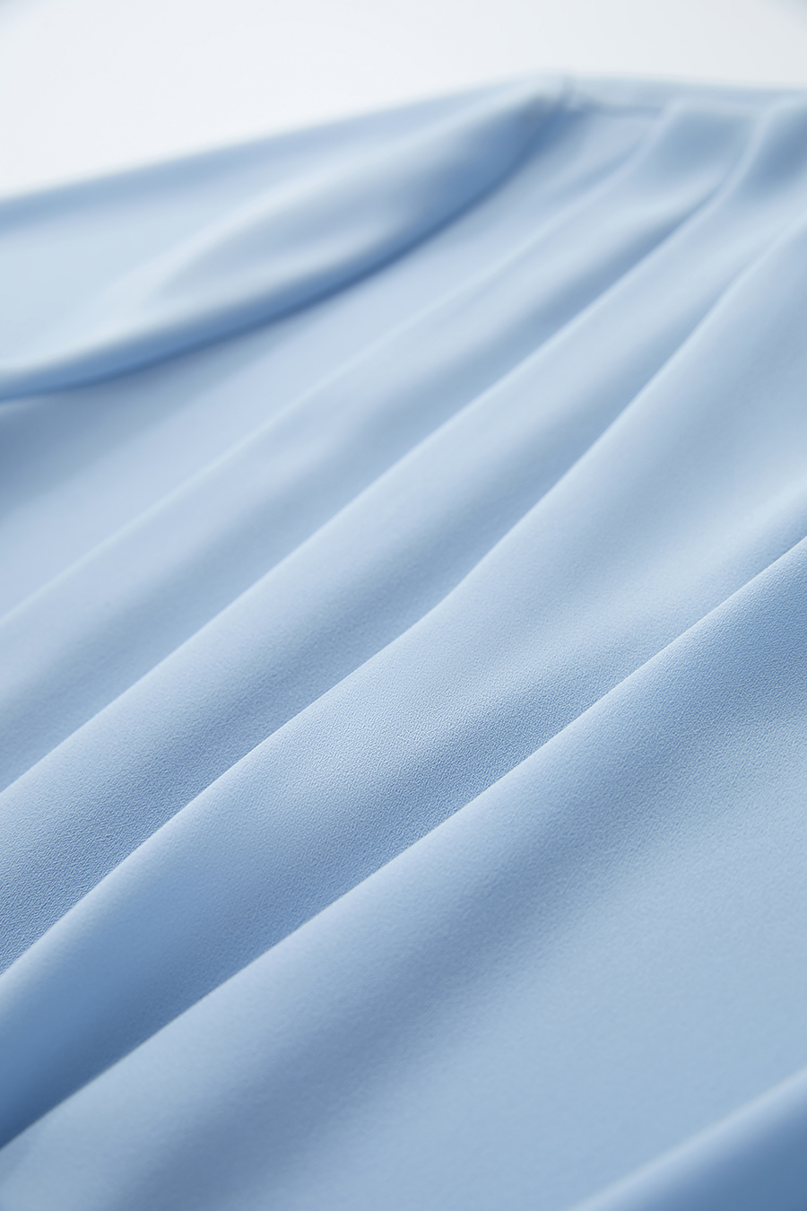 Removable Chain Chiffon Blouse