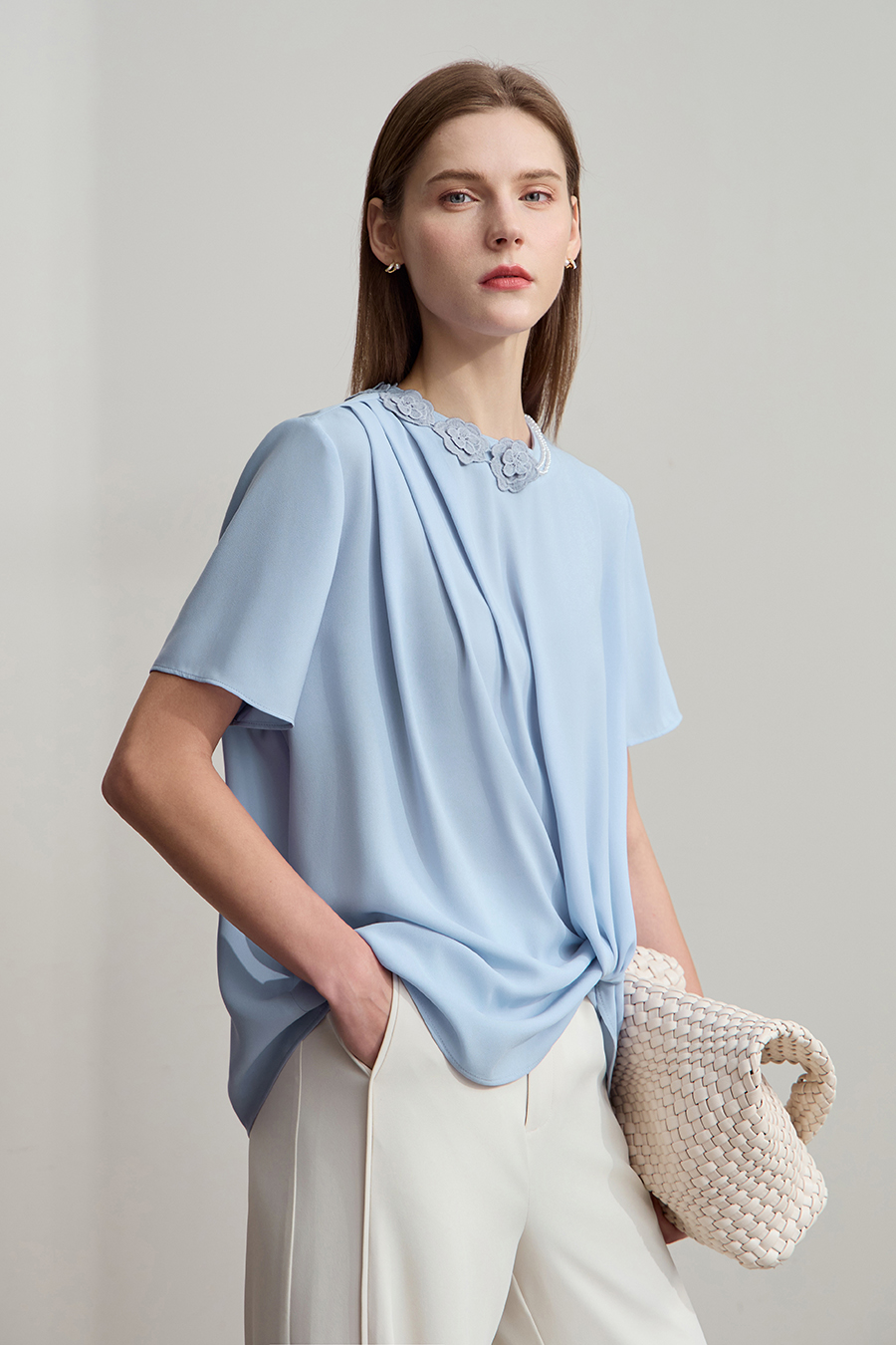 Removable Chain Chiffon Blouse