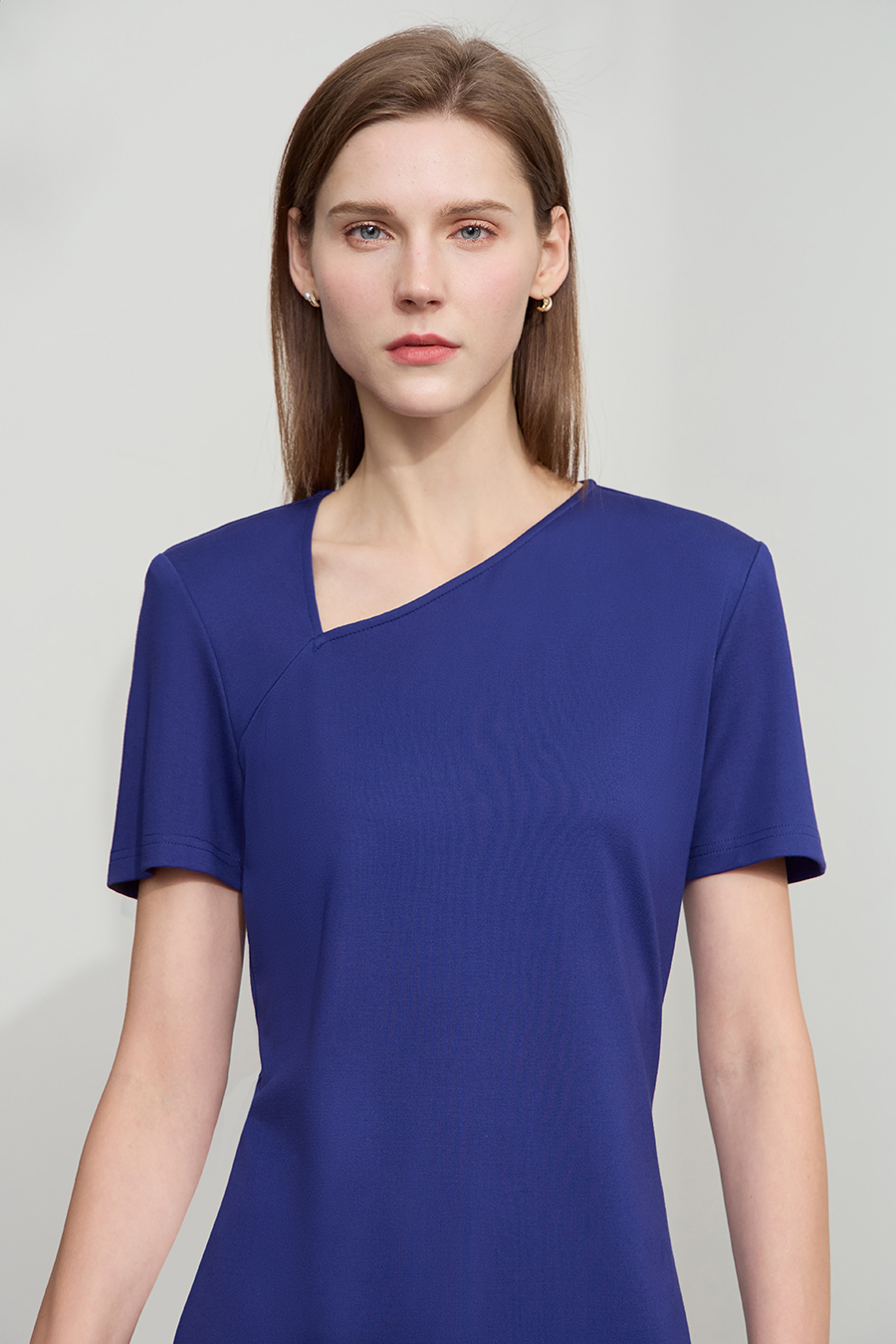 Diagonal V-neck Waist-tied Dress