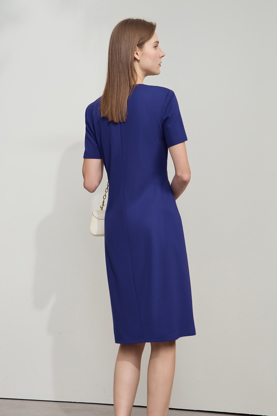Diagonal V-neck Waist-tied Dress