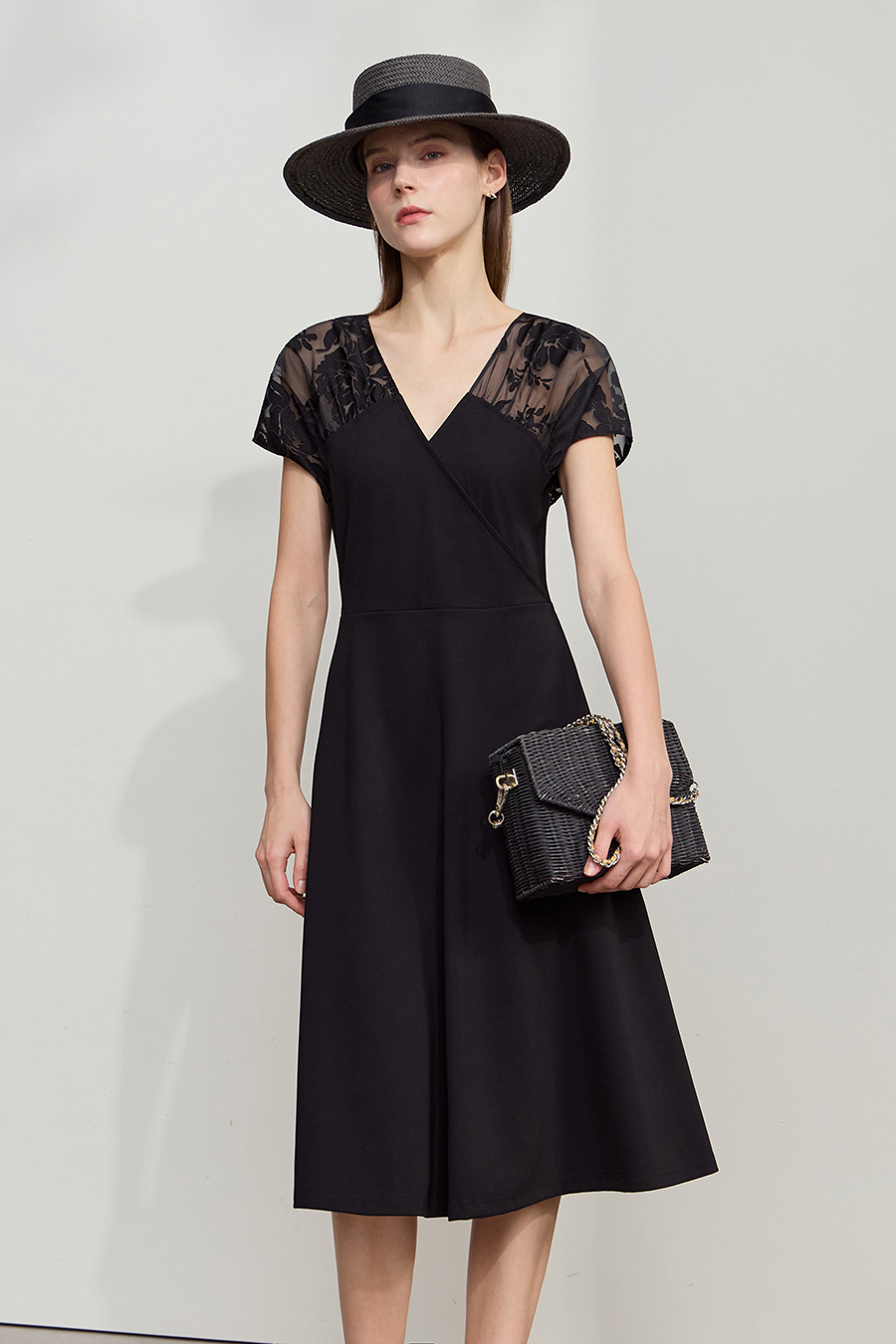 Waist-defined A-line dress|AMII