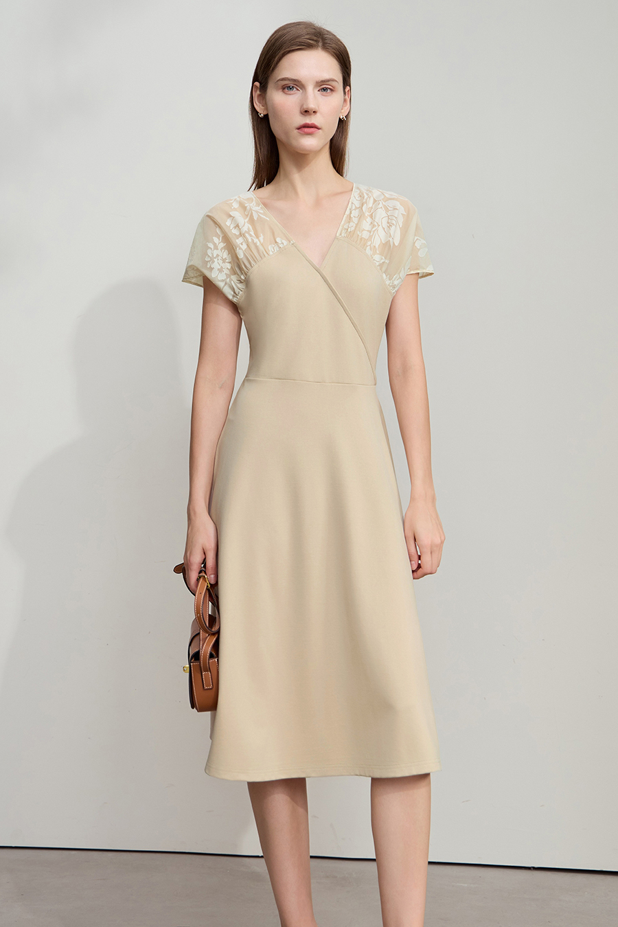 Waist-defined A-line dress|AMII