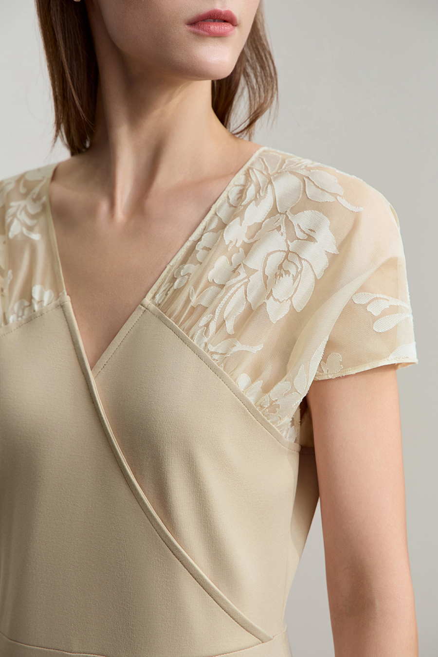 Waist-defined A-line dress|AMII