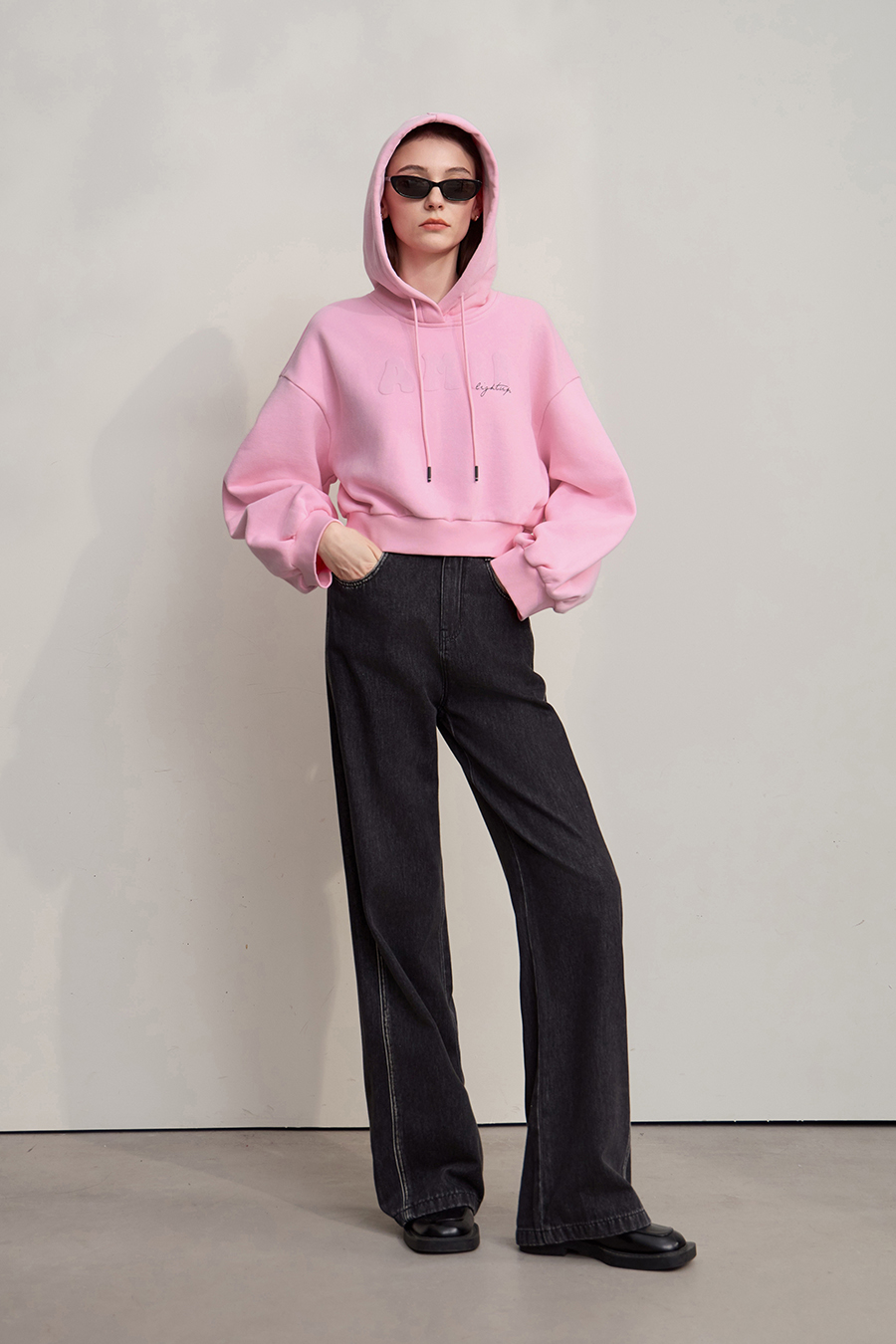 Letter Printed Cropped Sweatshirt