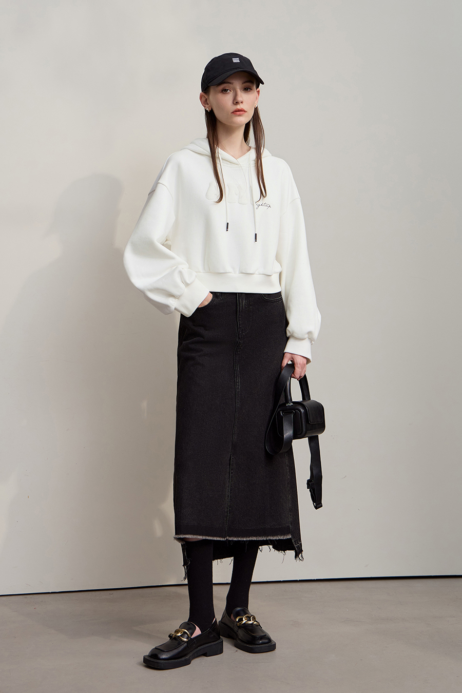 Letter Printed Cropped Sweatshirt