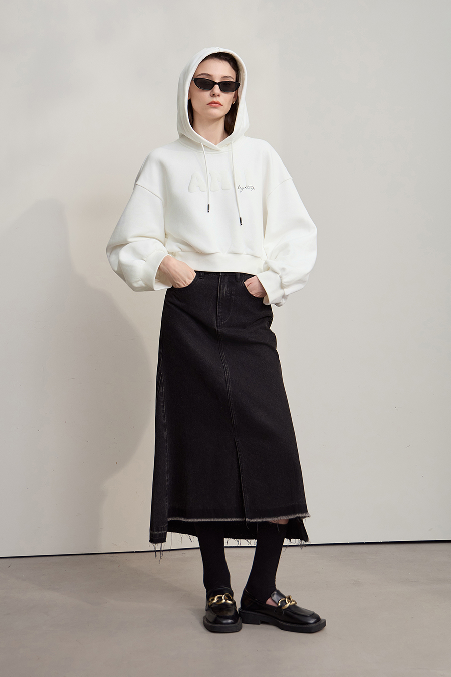 Letter Printed Cropped Sweatshirt