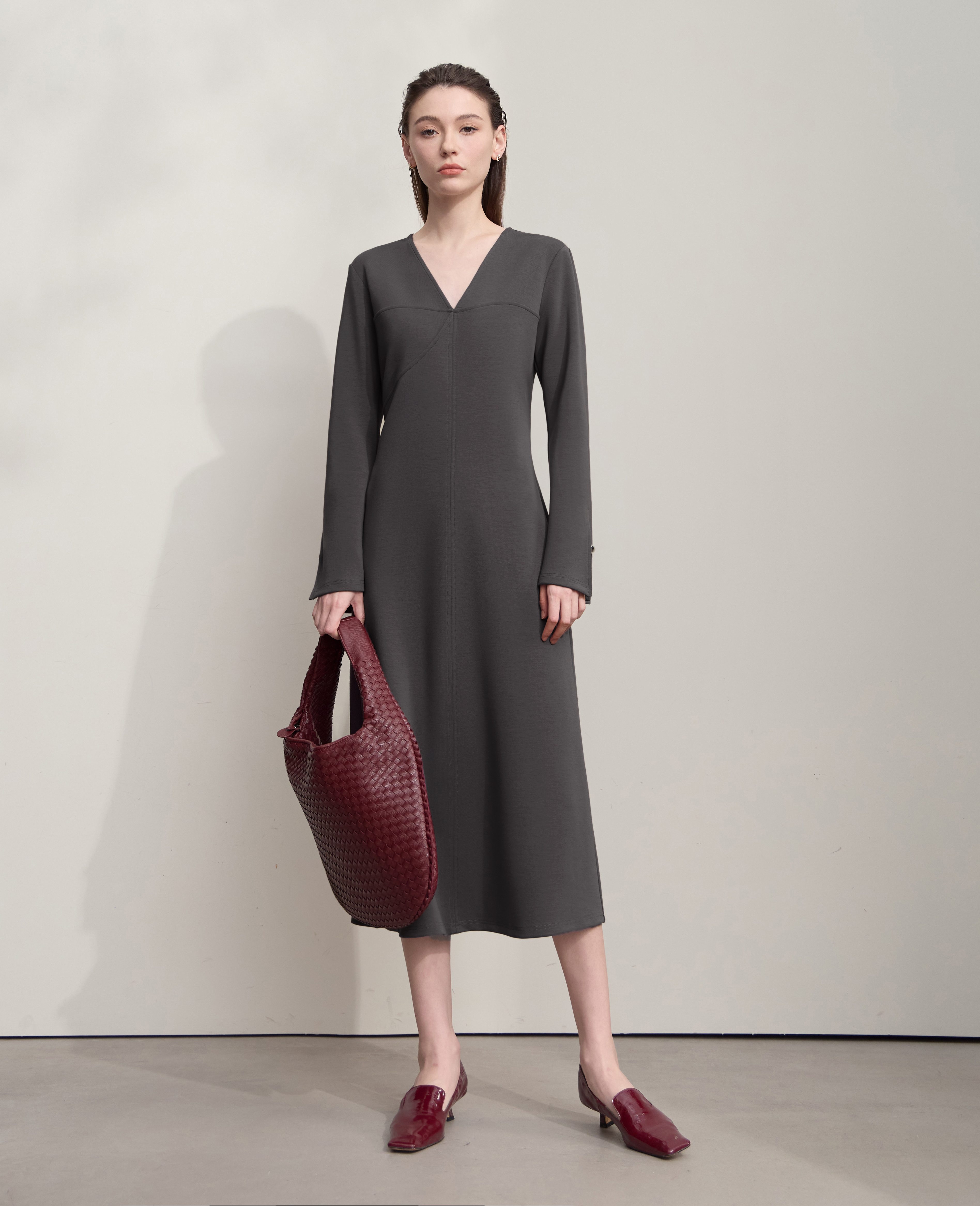 V - Neck Waist - cinching Dress|AMII-AMII.com