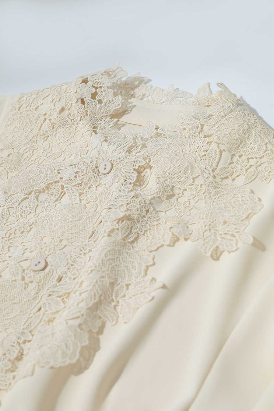 Lace Stand Collar Loose Shirt|AMII-AMII.com