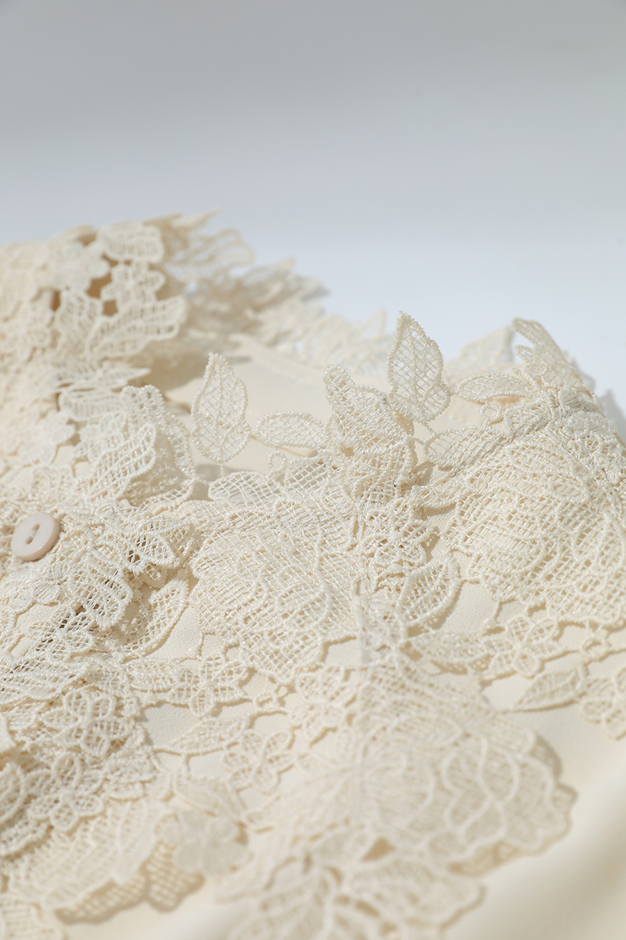 Lace Stand Collar Loose Shirt|AMII-AMII.com