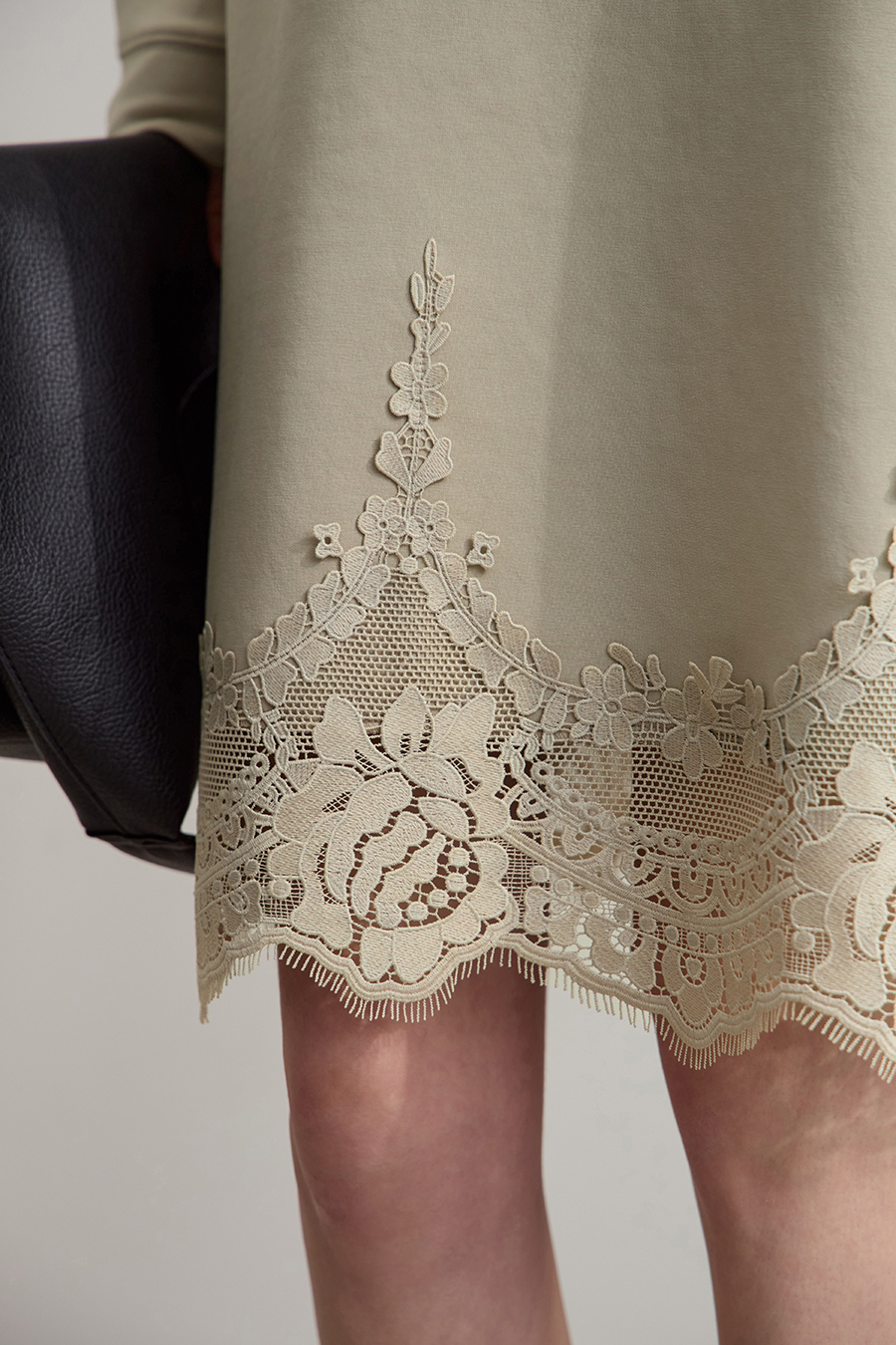 High Neck Air Layer Dress|AMII-AMII.com