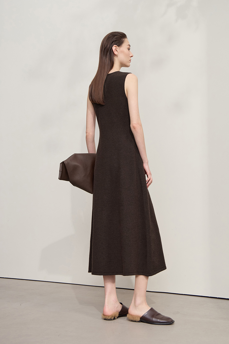 V-Neck Waist-Cinched Dress|AMII-AMII.com