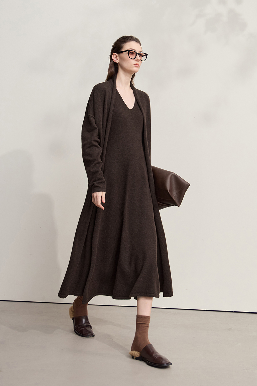 V-Neck Waist-Cinched Dress|AMII-AMII.com