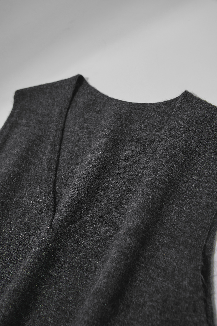 V-Neck Waist-Cinched Dress|AMII-AMII.com