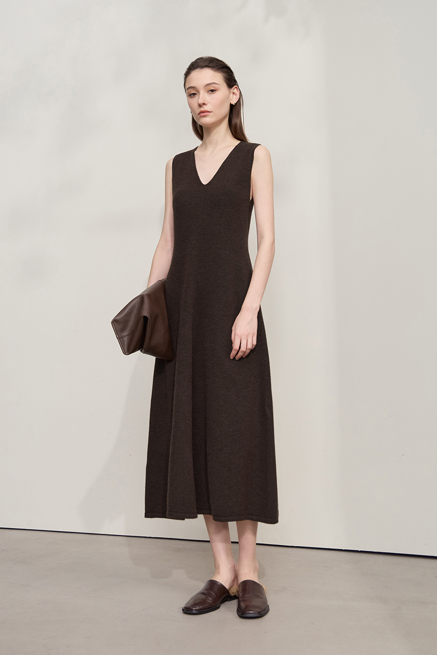 V-Neck Waist-Cinched Dress|AMII-AMII.com