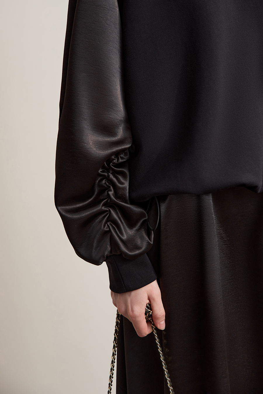 Air Layer Patchwork Satin Sweatshirt