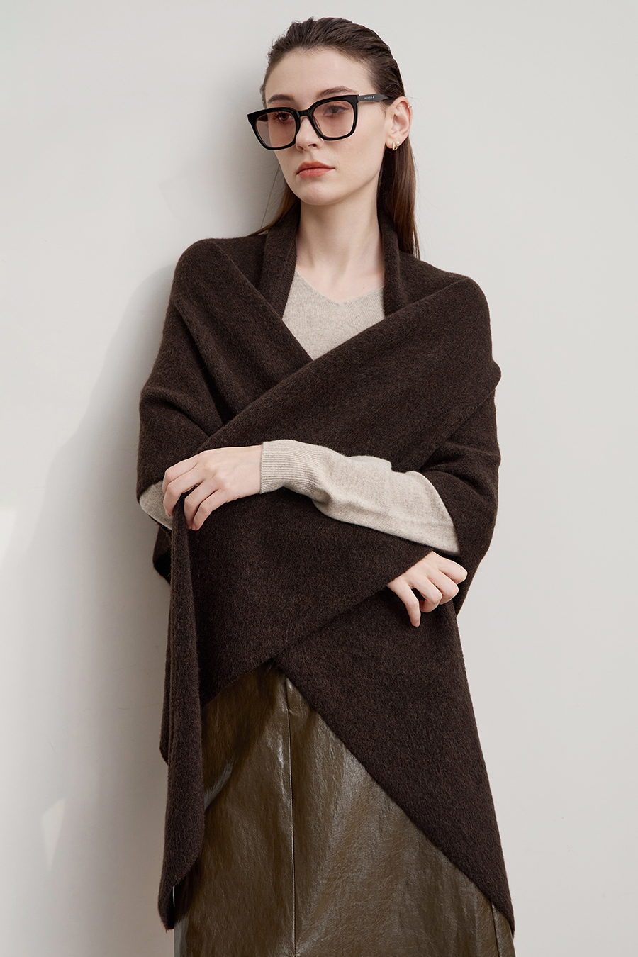 Versatile Triangle Shawl|AMII-AMII.com