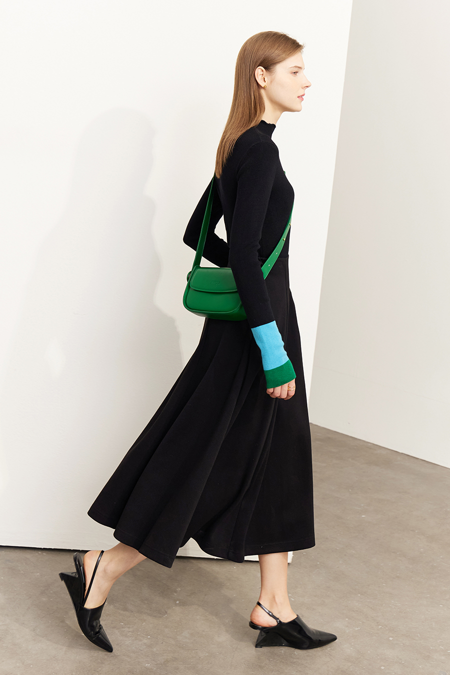 Slim Color - block Mock Neck Knitted Top|AMII-AMII.com