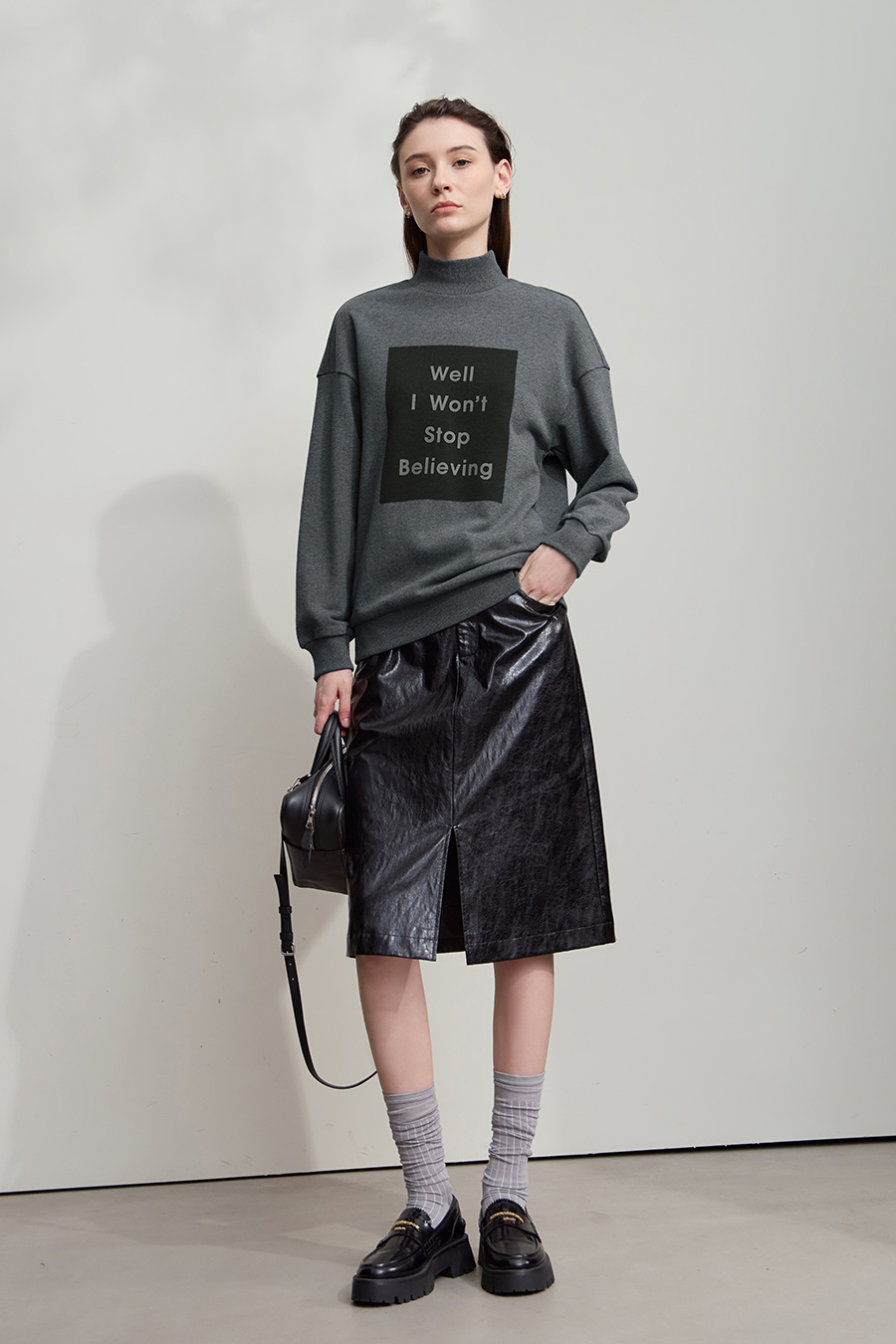 High Neck Letter Printed Sweatshirt|AMII-AMII.com