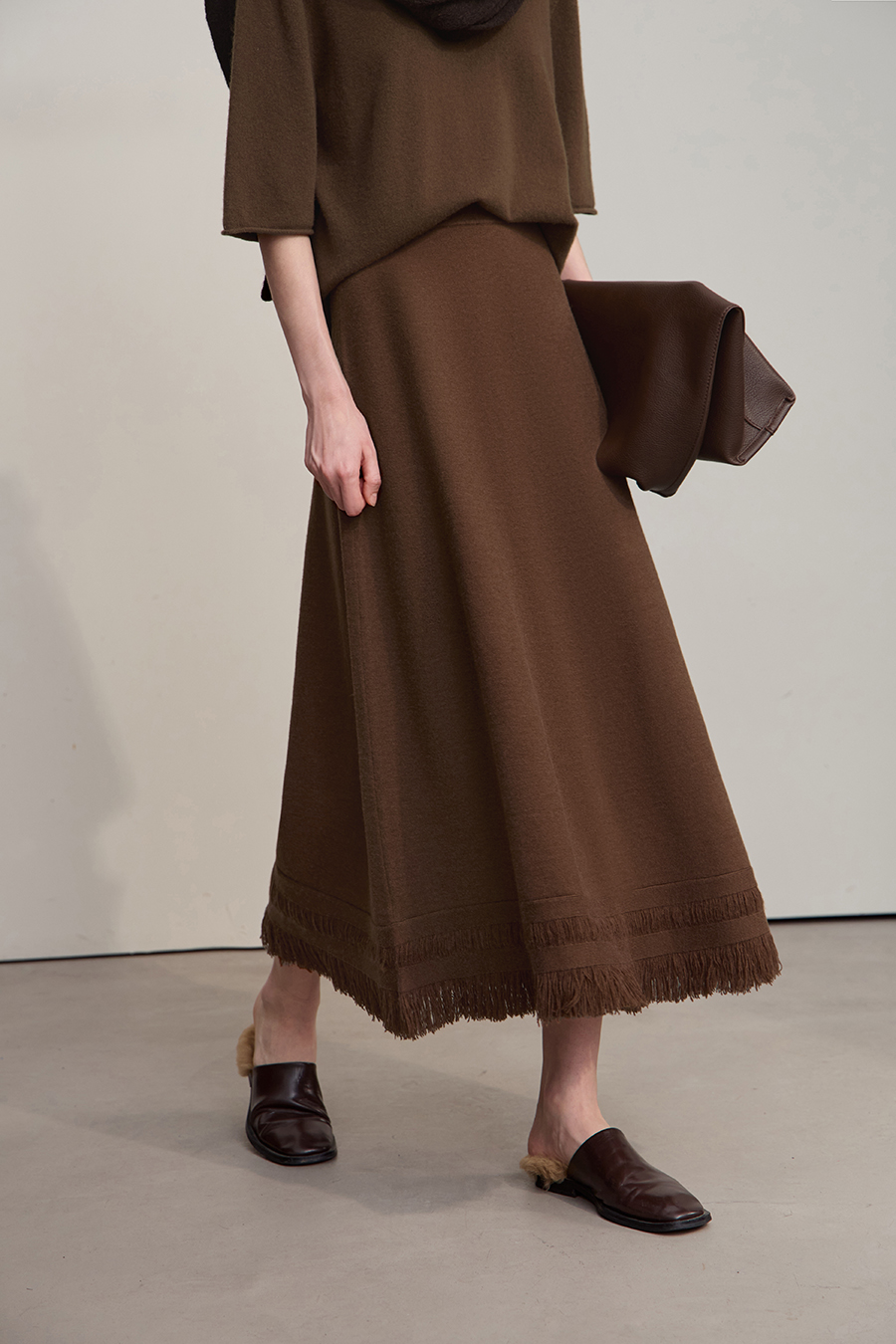 Fringed A - line Knitted Skirt|AMII