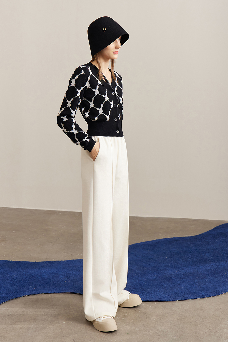 Brushed Straight Leg Casual Long Pants|AMII-AMII.com