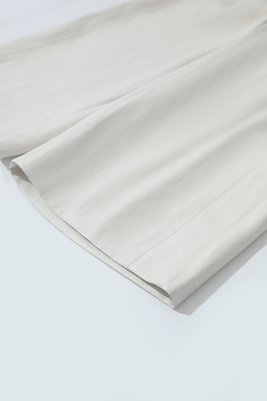 Eco - Leather Casual Shorts|AMII-AMII.com