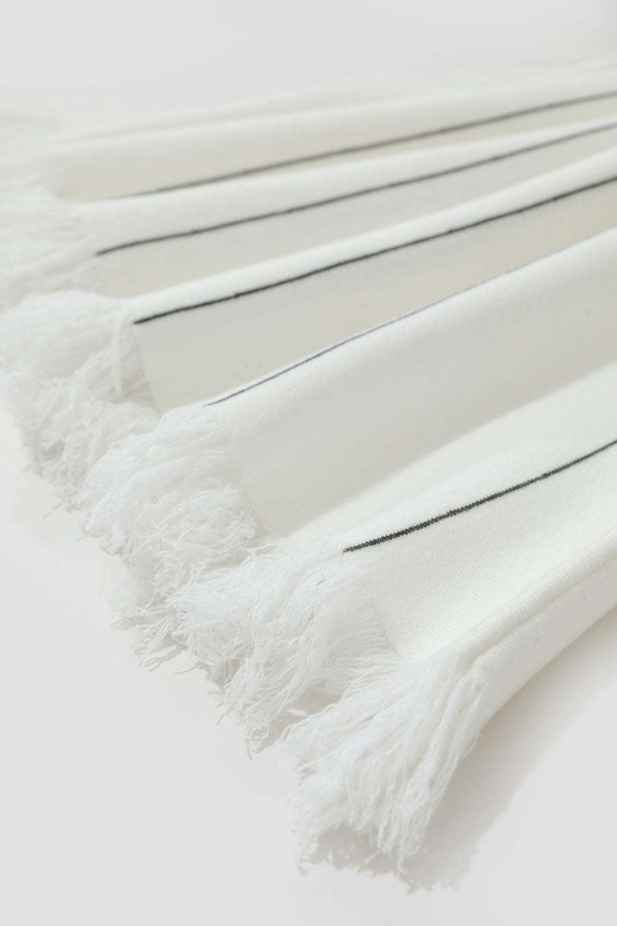 Fringed Raw - edge Skirt|AMII-AMII.com