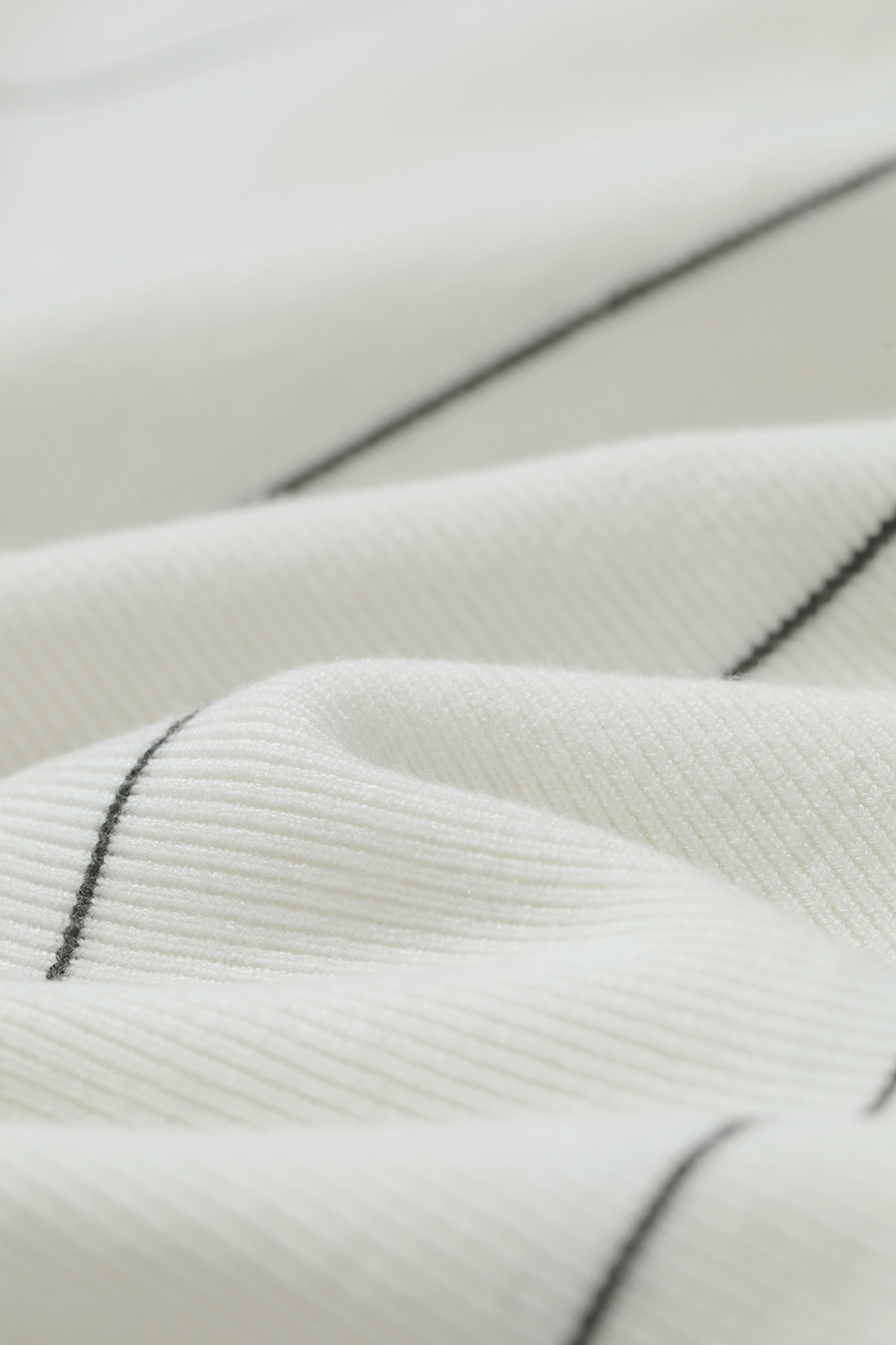 Fringed Raw - edge Skirt|AMII-AMII.com