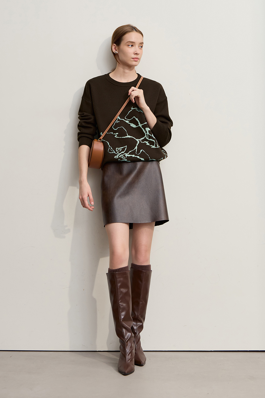 Horse Jacquard Crew Neck Sweater|AMII-AMII.com