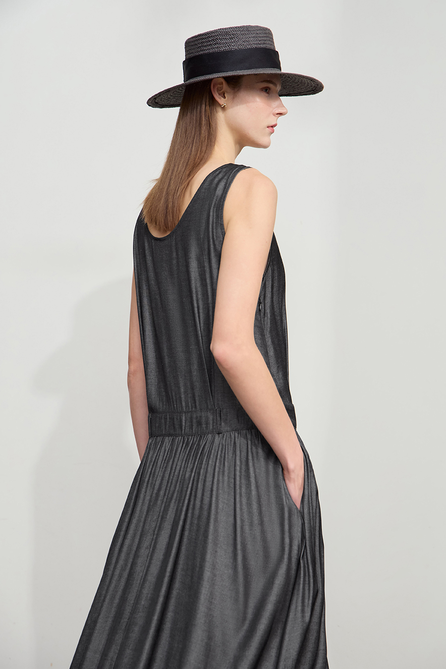 U-neck Gathered Dress