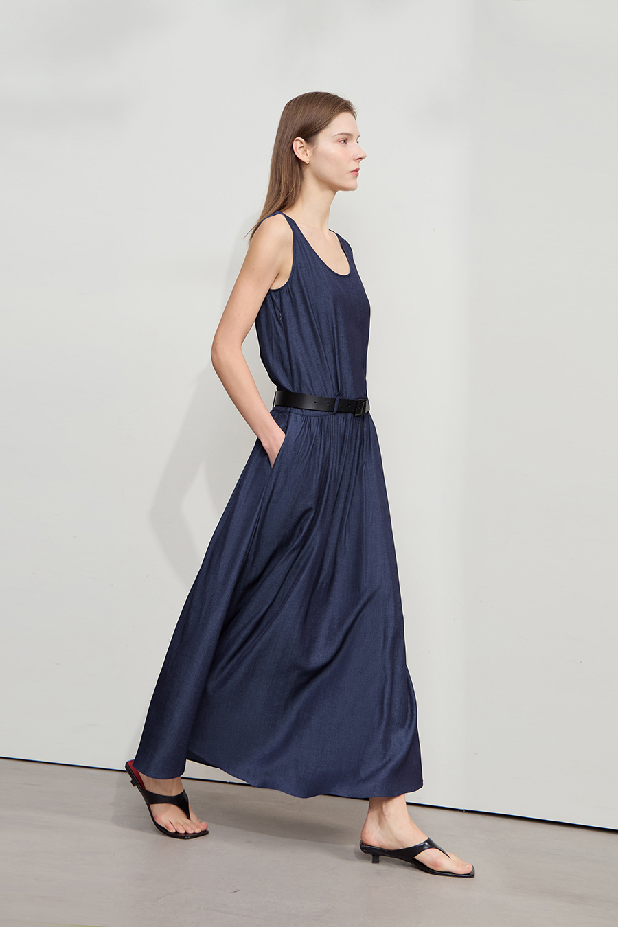 U-neck Gathered Dress